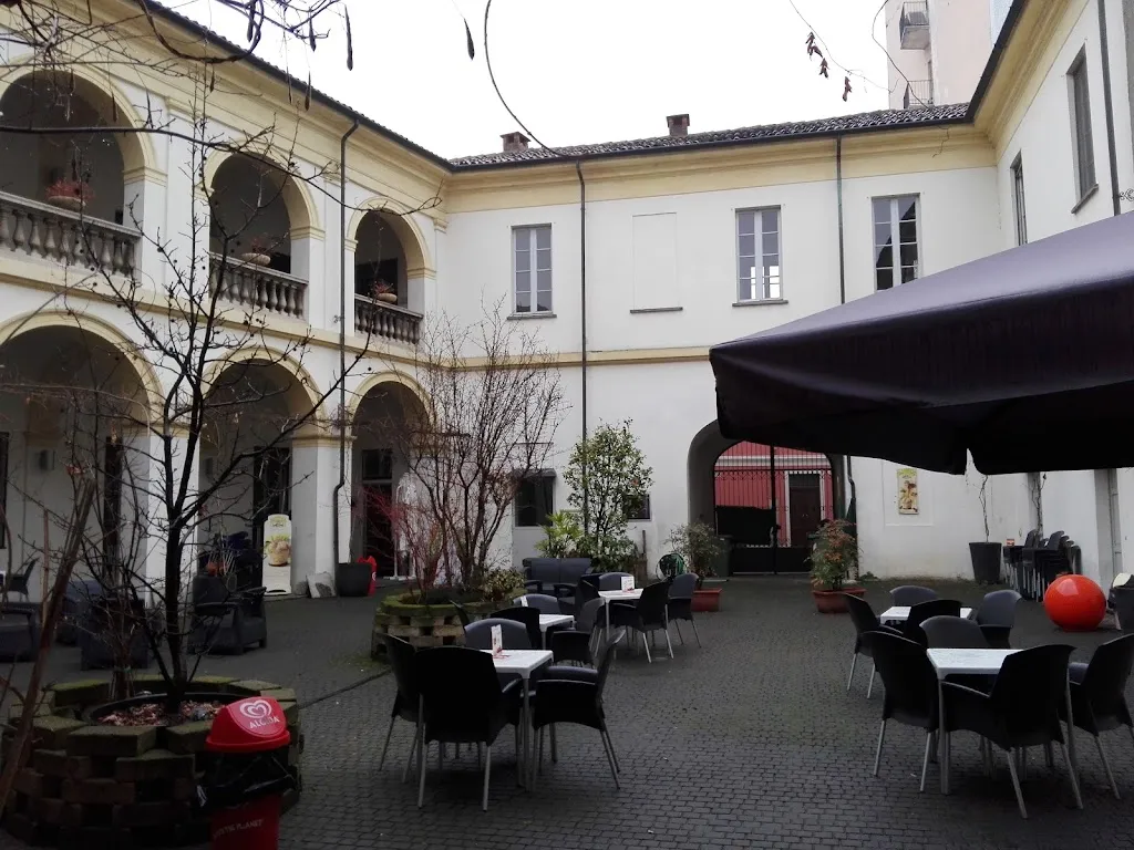 Palazzo Del Moro restaurant in Mortara