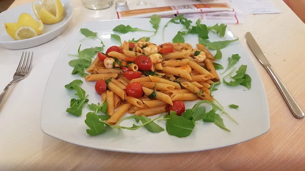 Salvatore Petix_Lo Scoglio_Mortara_review