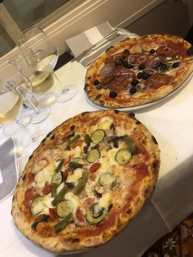 Katiuscia Candian_Lo Scoglio_Mortara_review