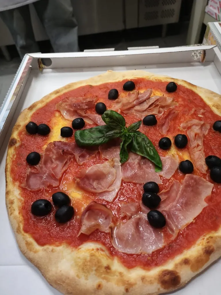 L'Antica Rouge et Noir_Mortara_slider_image_3