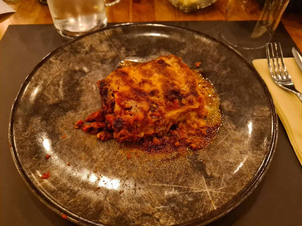 Laura Chiara Damato_Desigual Cafè & Restaurant_Muzza di Cornegliano Laudense_review