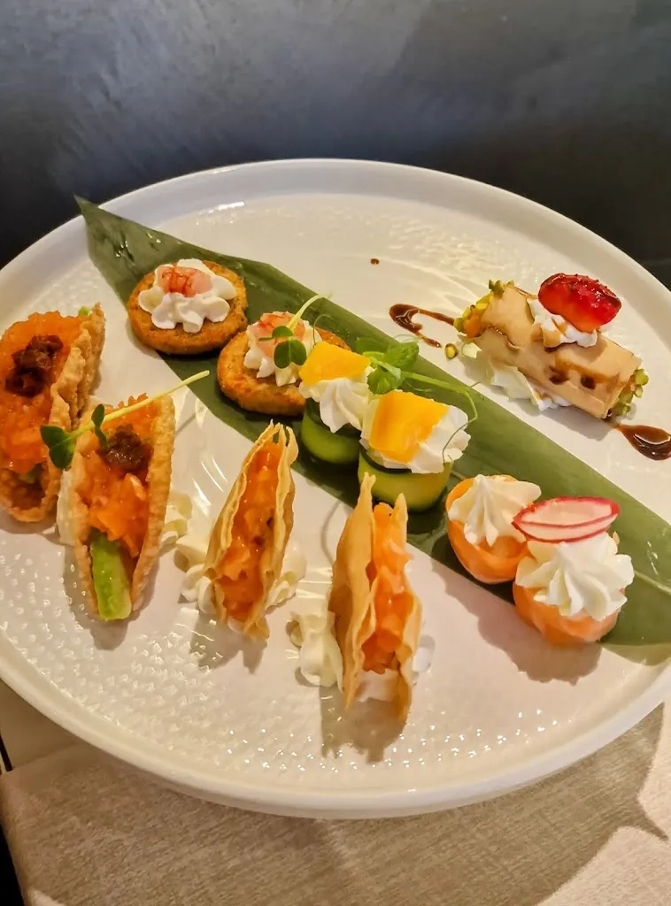 Michela_Gao Dynasty's Sushi Restaurant Mozzate_Mozzate_review