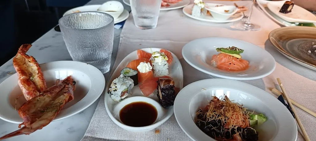 Olivia_Gao Dynasty's Sushi Restaurant Mozzate_Mozzate_review