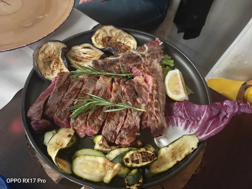 Antonella Carollo_Pizzeria Stuzzicando srl_Mozzate_review