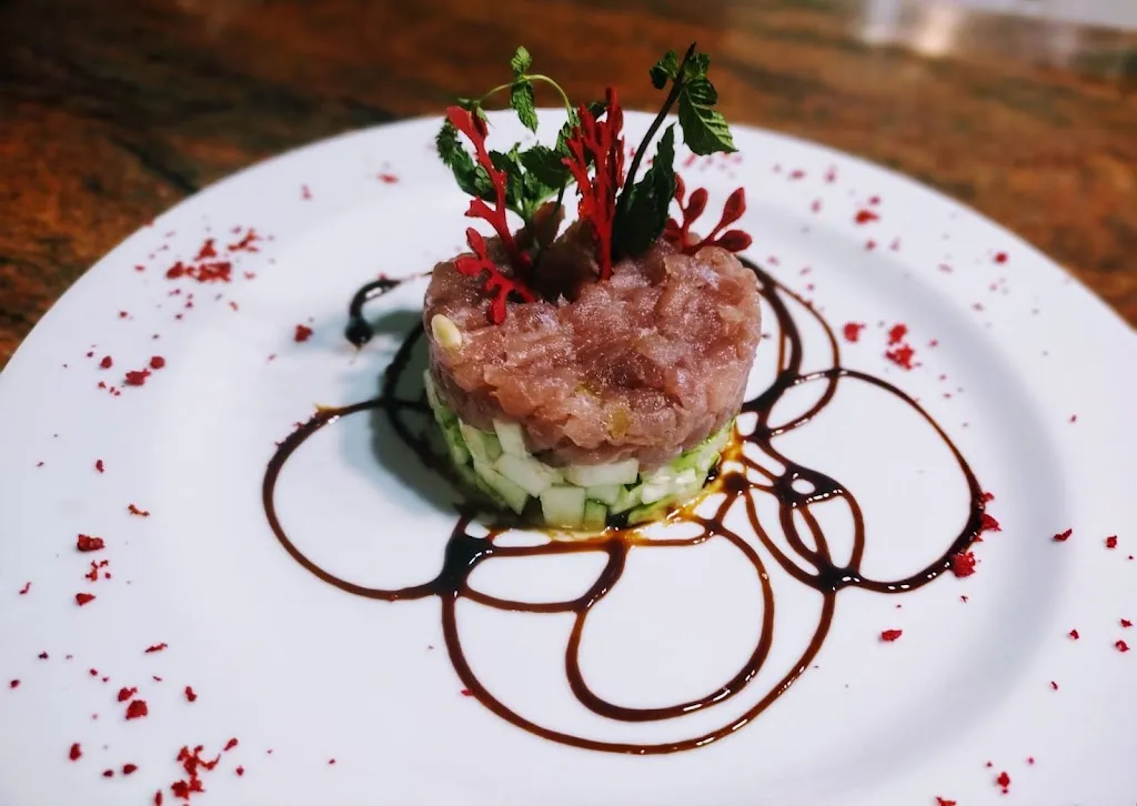 Unico Home Restaurant_Borgagne_slider_image_3