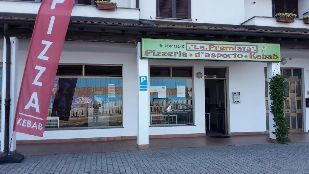 Pizzeria La Premiata restaurant in Mozzate
