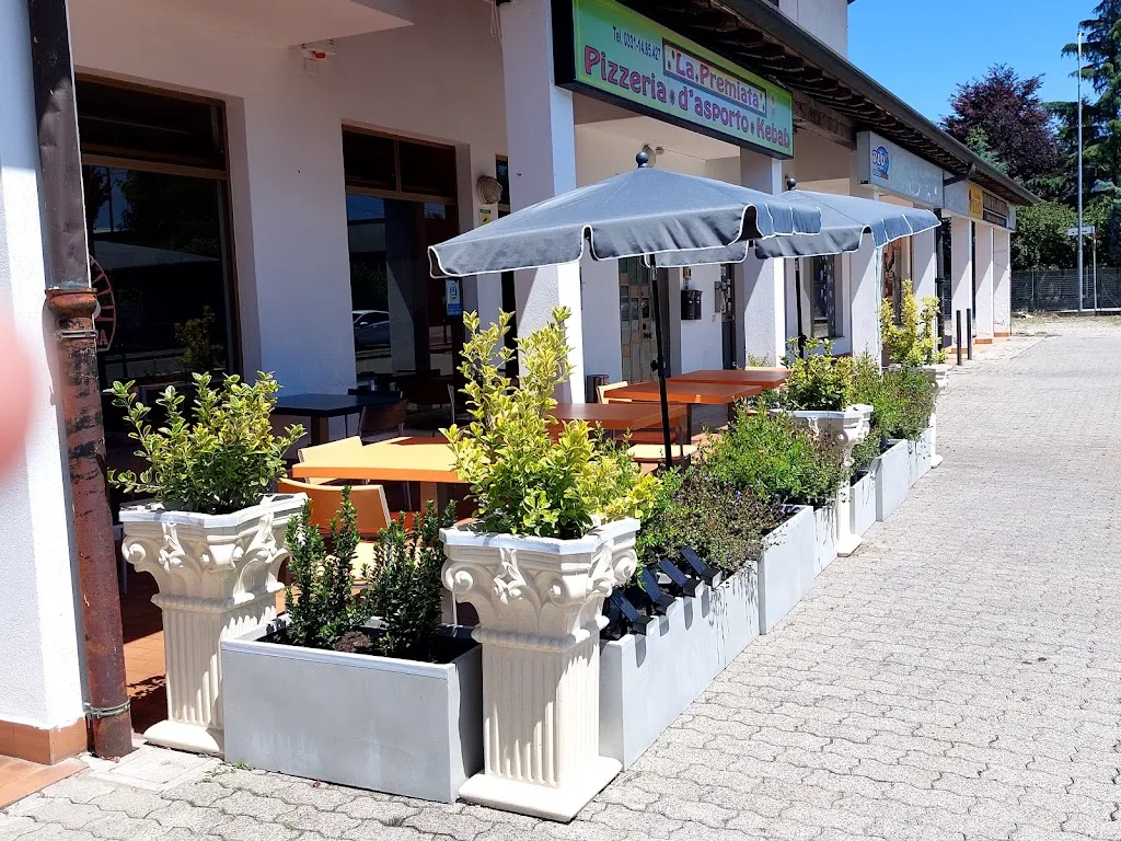 Pizzeria La Premiata_Mozzate_slider_image_3