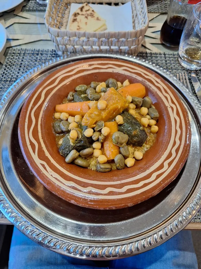 Matt Monticelli_Al Riad_Mozzate_review