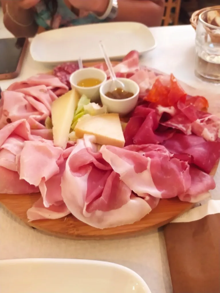 Menu_Mamba grill and sound_Borgagne_image_5