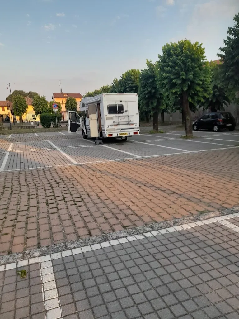 American Ed_Bar Pizzeria Lo Scoiattolo_Nosate_review