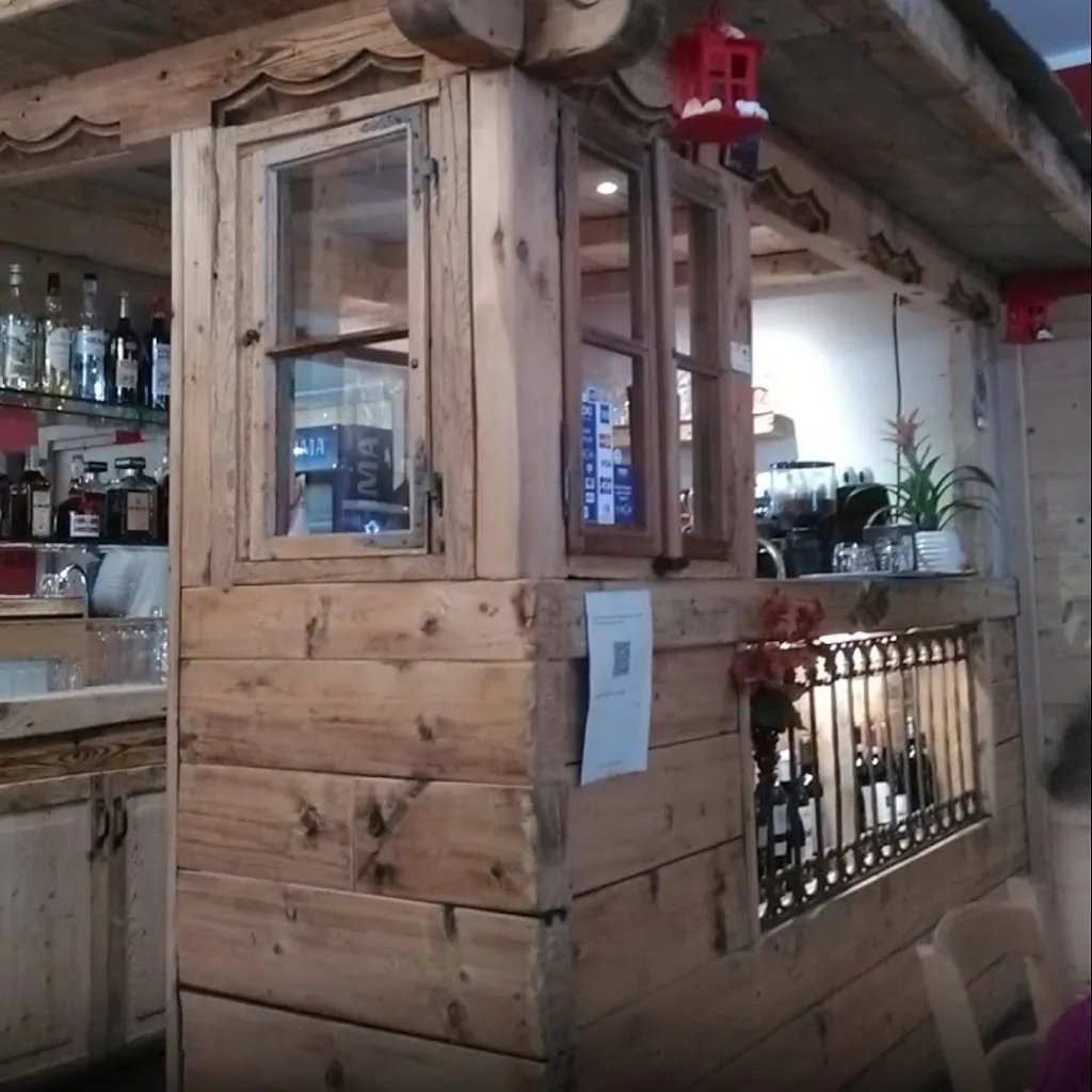 Trattoria lo Scalpellino restaurant in Novate Mezzola
