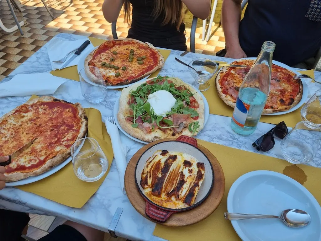 Izabela Koz_Ristorante Pizzeria La Romantica_Novate Mezzola_review