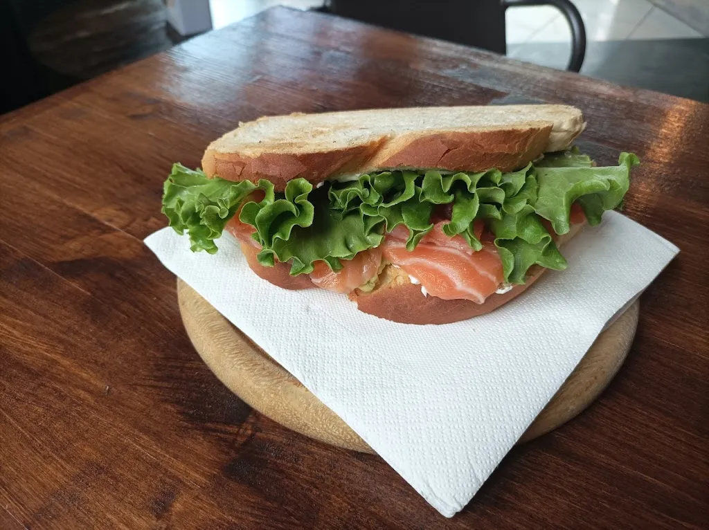 Danton cafè_Novegro-Tregarezzo-San Felice_slider_image_3