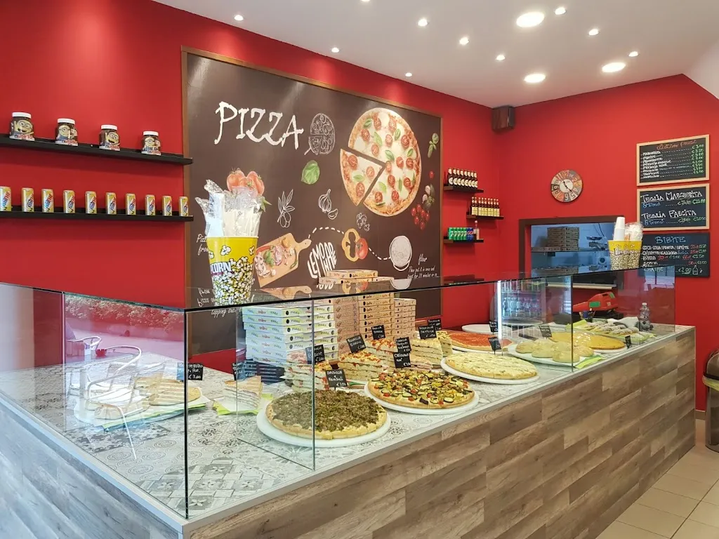 PIZZA DOC san felice restaurant in Novegro-Tregarezzo-San Felice