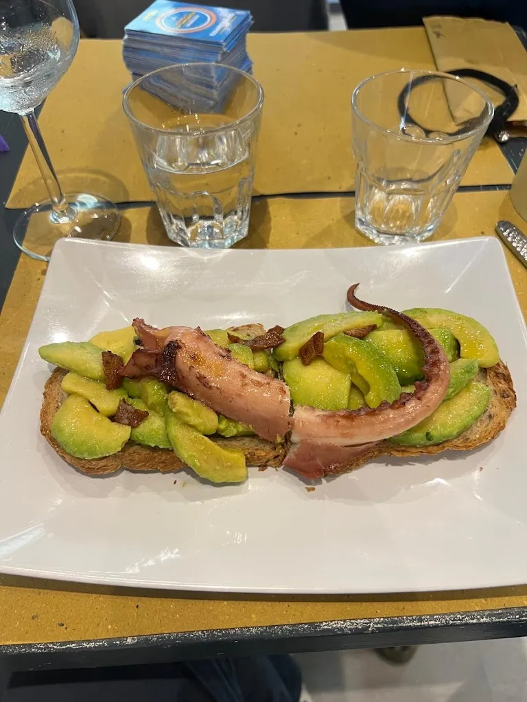 Maison Leone café bistrot_Noverasco-Sporting Mirasole_slider_image_3