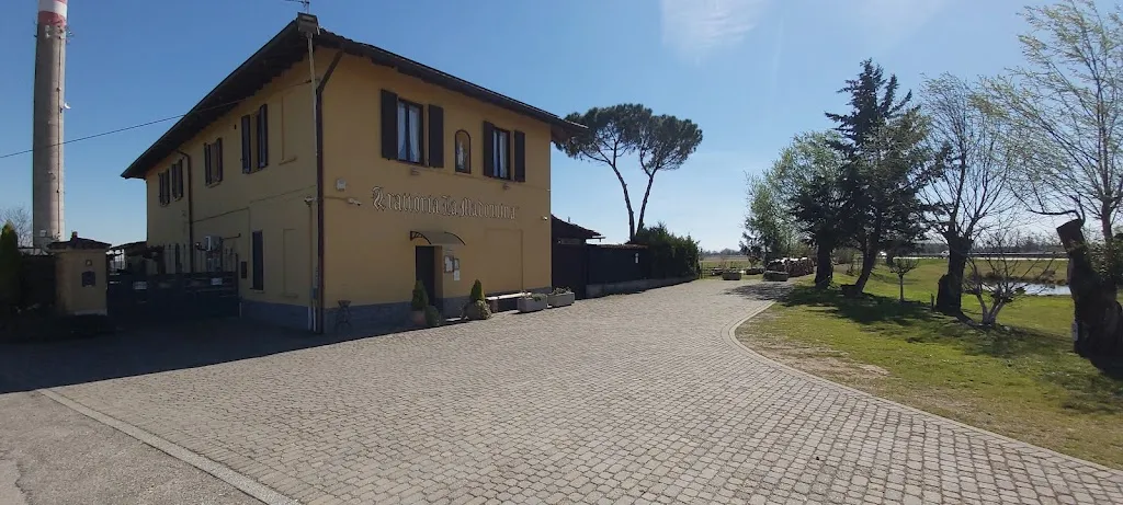 Trattoria La Madonnina_Noviglio_slider_image_3