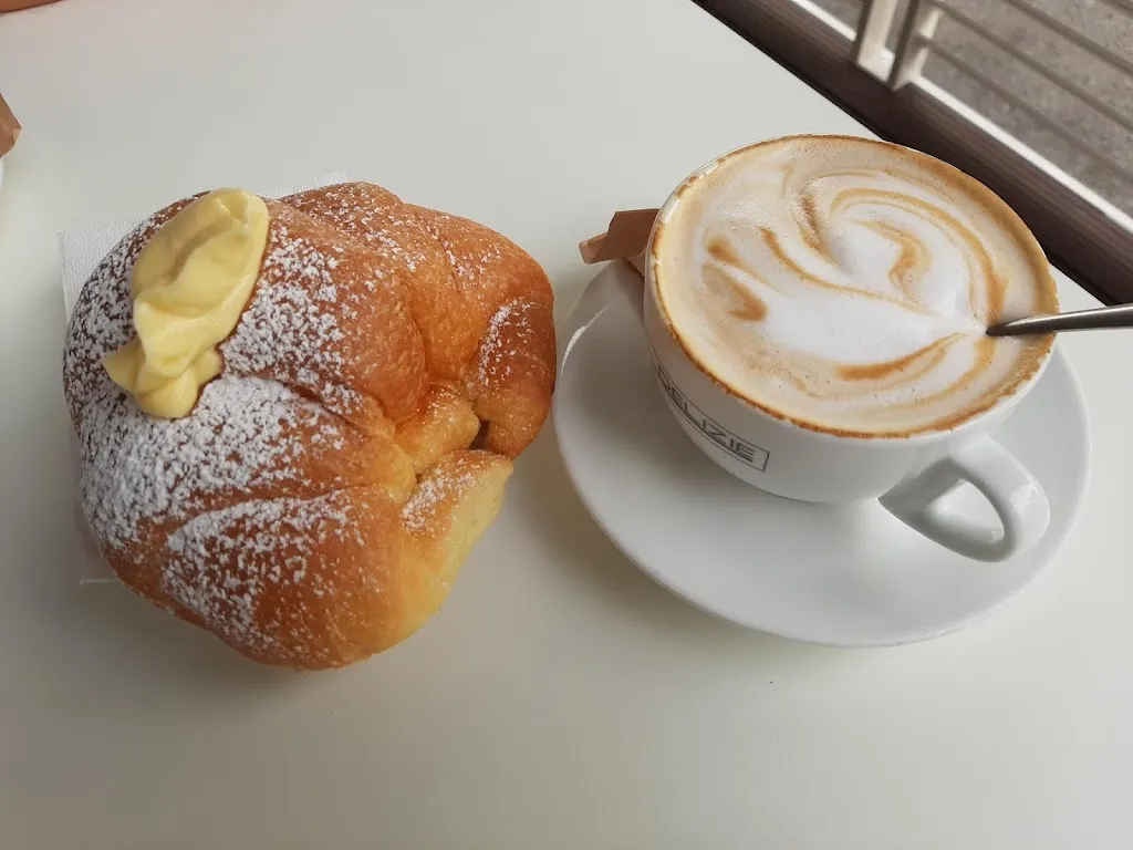 Claudia Impagnatiello_Le DeliziePizzapancafe_Nova Milanese_review