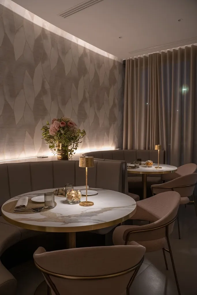 AURA ristorante | lounge bar restaurant in Nova Milanese