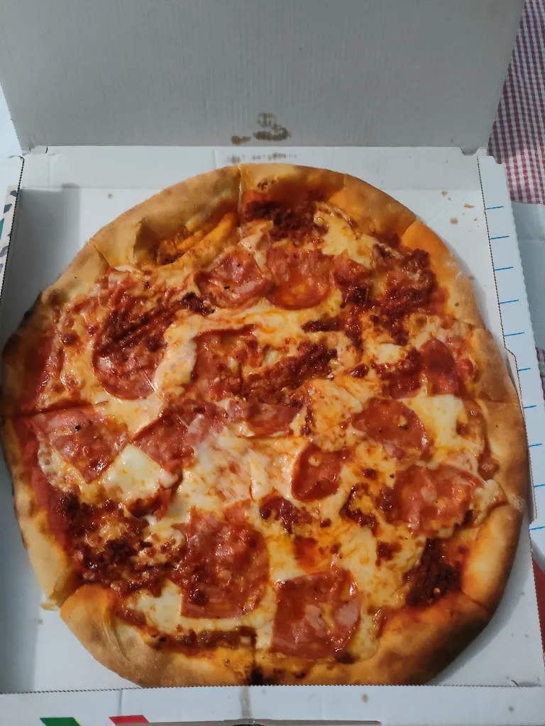 San Carlo Pizza restaurant in Nova Milanese