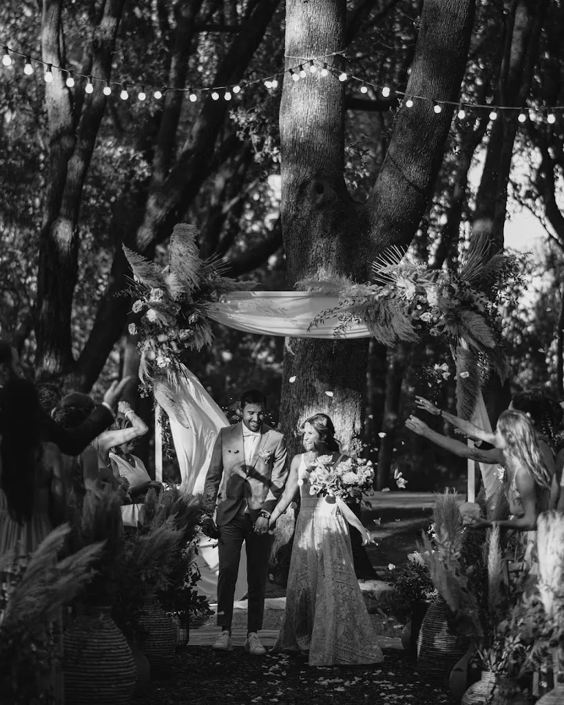 Laura Hoessly_Tenuta TRESCA Ricevimenti_Botrugno_review