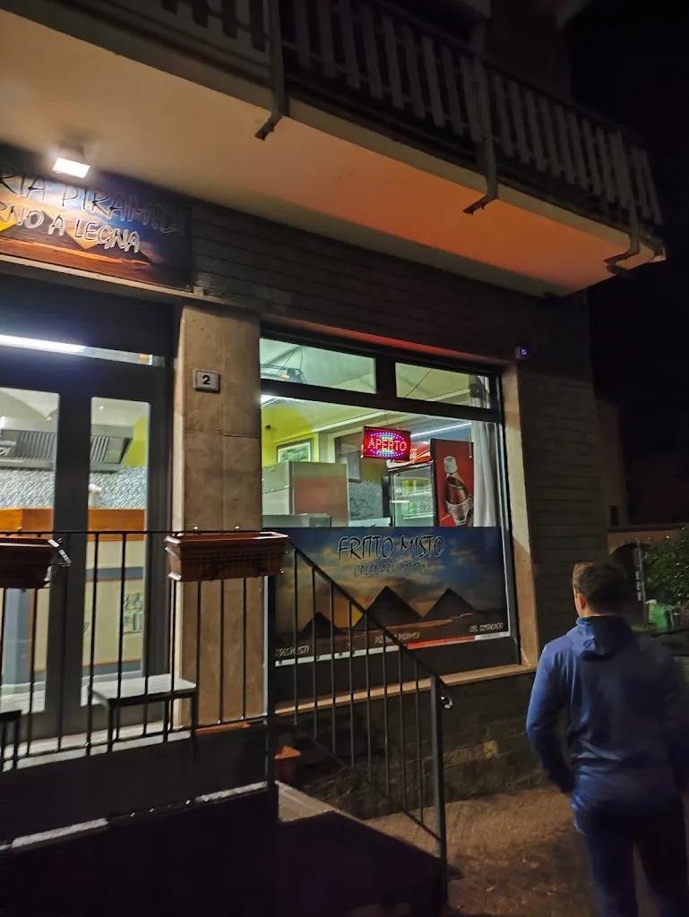 PIZZERIA PIEDINERIA PIRAMIDI restaurant in Odolo