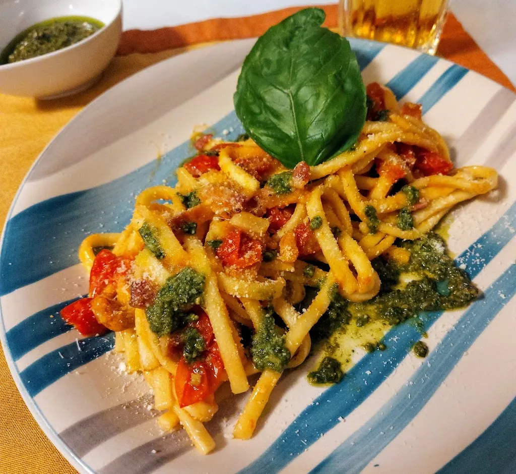 Trattoria Conca Dei Marmi restaurant in Nuvolento