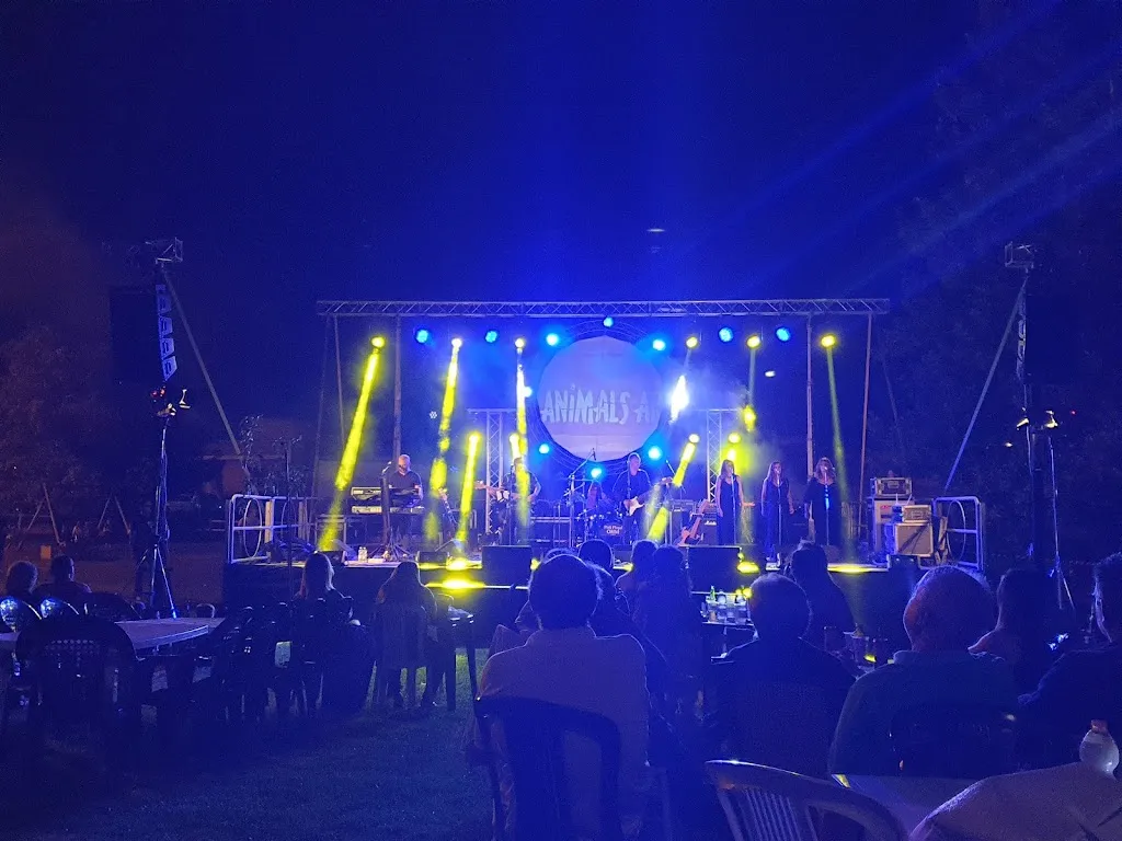 Chiosco Bar Loredana Di Mariano & C. S.A.S. restaurant in Botrugno