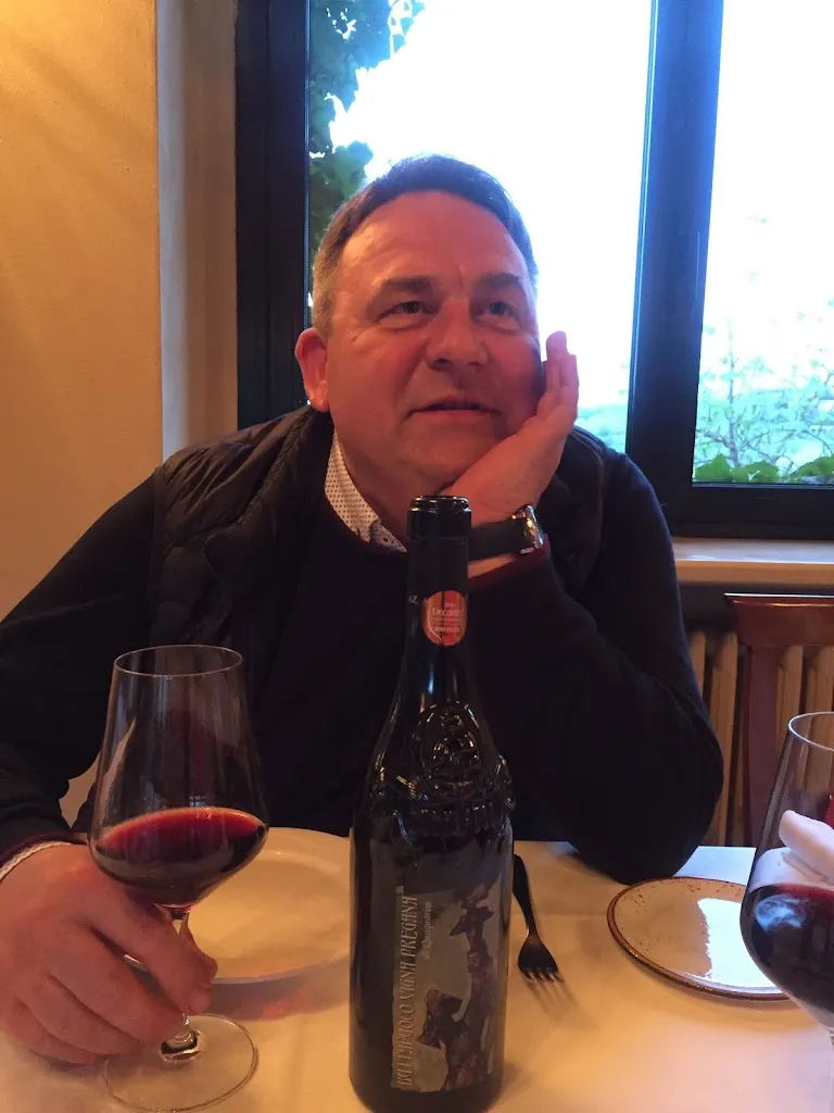 Michal Skwarlo_Sasseo_Oliva Gessi_review