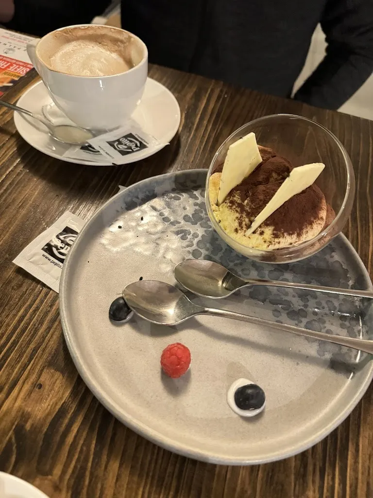 H K_Bar Restaurant Le Palme_Olgiate Molgora_review