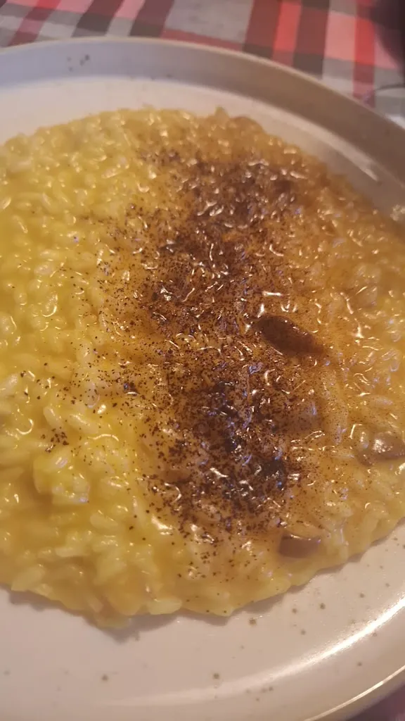 Osteria dell'Olmo da Edo & Manu_Olmeneta_slider_image_2