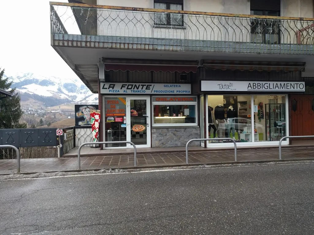 La Fonte Snc Di Bettineschi E C. restaurant in Oltre Il Colle