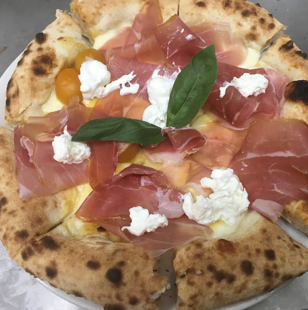 Pub Aurora_Oltre Il Colle_slider_image_2