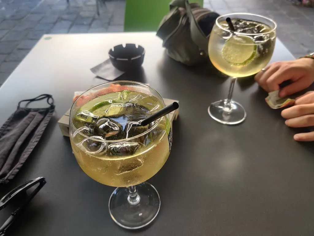 Alvaro Millan_Bar Cristallo Gelateria_Oltre Il Colle_review