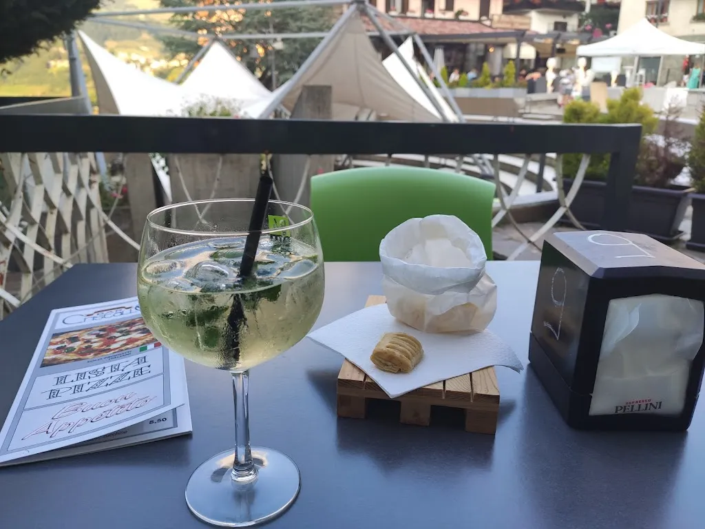 Andrea Buttarello_Bar Cristallo Gelateria_Oltre Il Colle_review