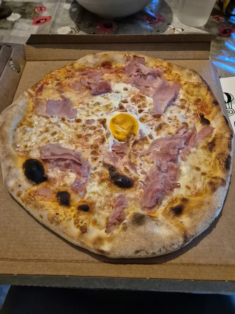 Giulia Mazzucchi_Pizzeria BOBI_Oltrona di San Mamette_review