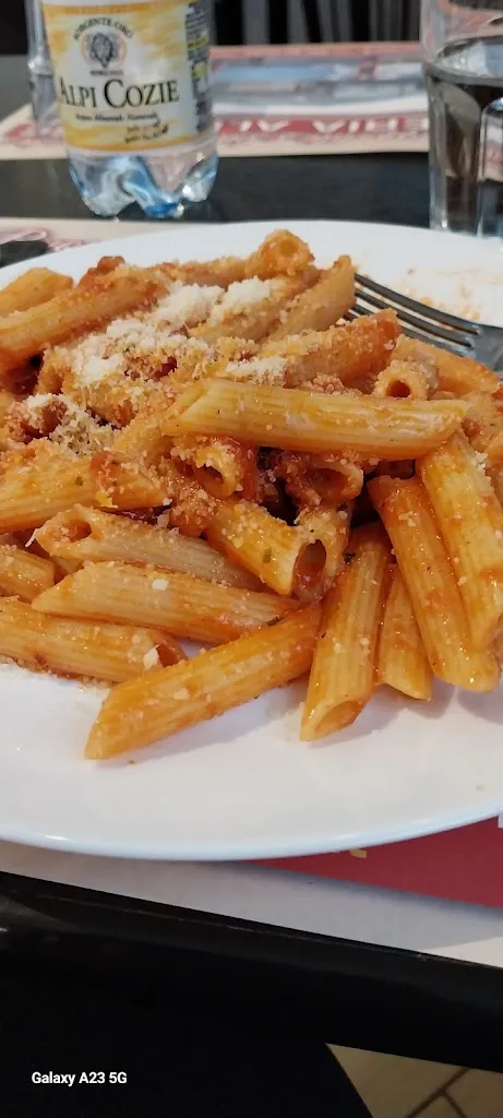 patty Selvetti_Pizzeria BOBI_Oltrona di San Mamette_review