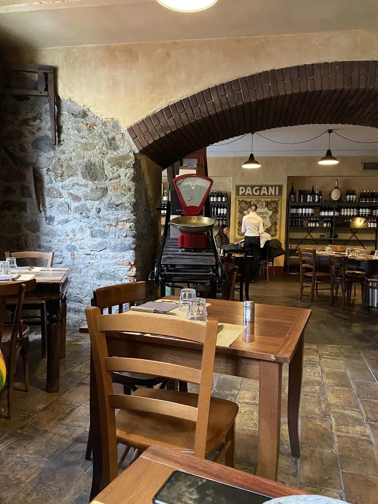 Ristorante la Vetturina restaurant in Oggiono