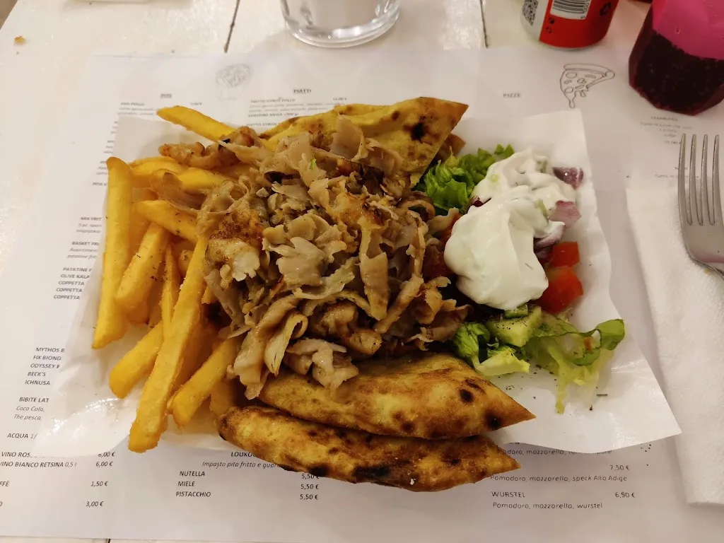 Daniele Della Pedrina_GREEKKERIA - greek food & pizza_Oggiono_review