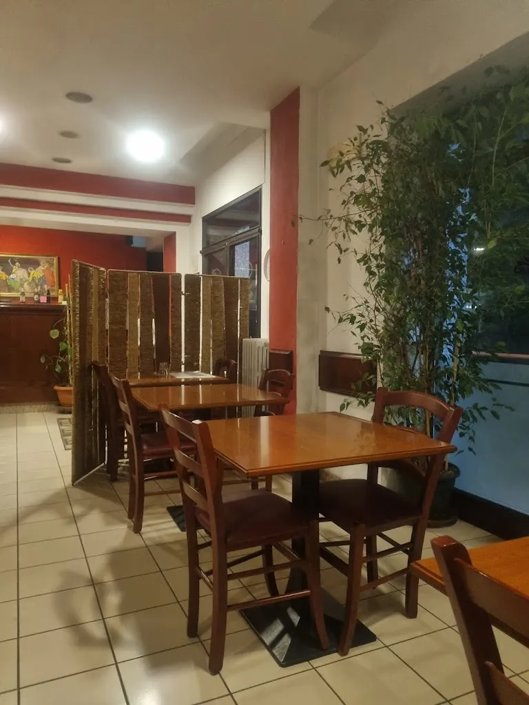 Ristorante Bar Pizzeria lo Sfizio restaurant in Oggiono