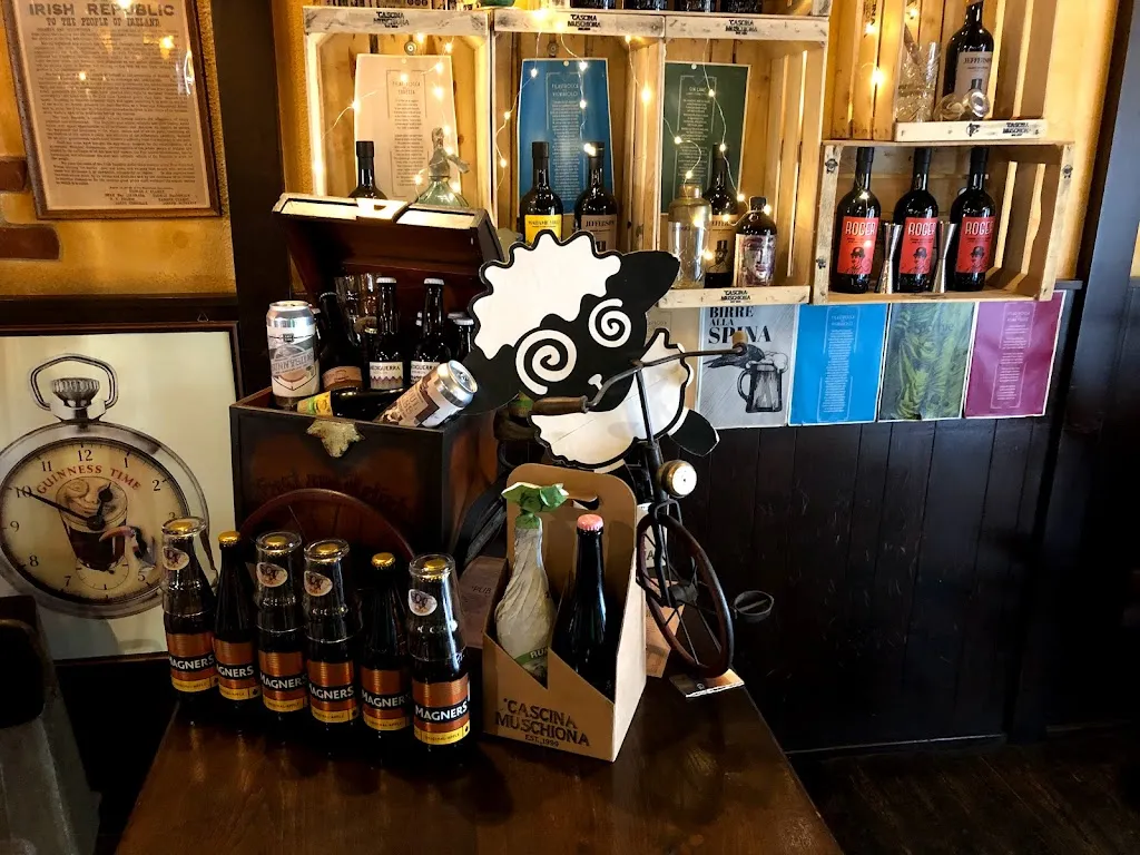 CASCINA MUSCHIONA est. 1999 restaurant in Origgio