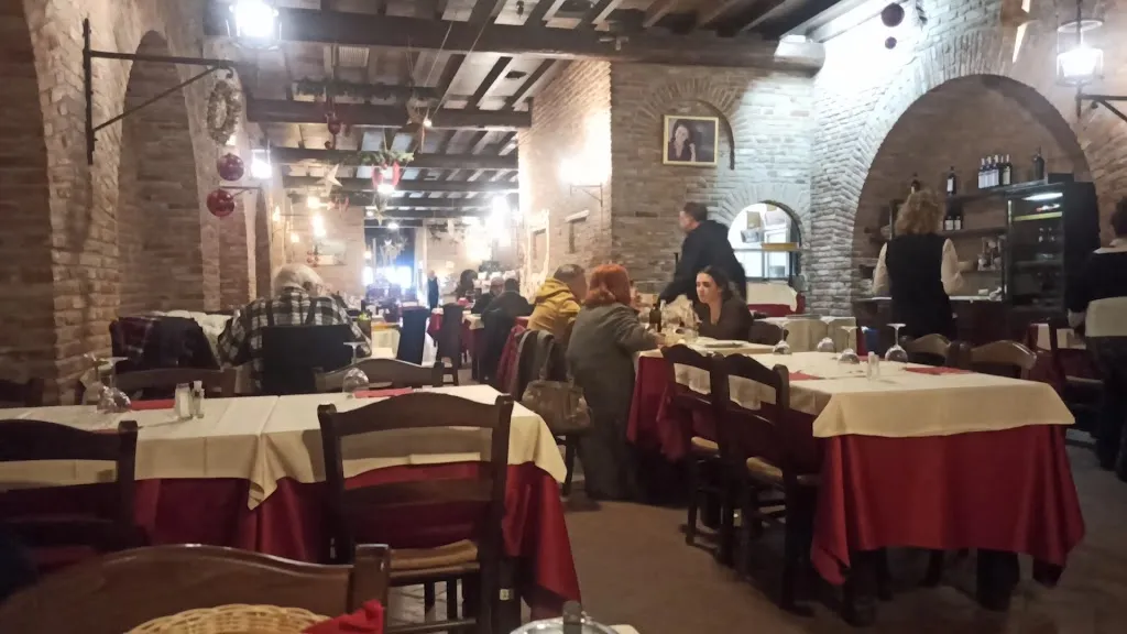 Ristorante Pizzeria Maiori_Orio Litta_slider_image_2