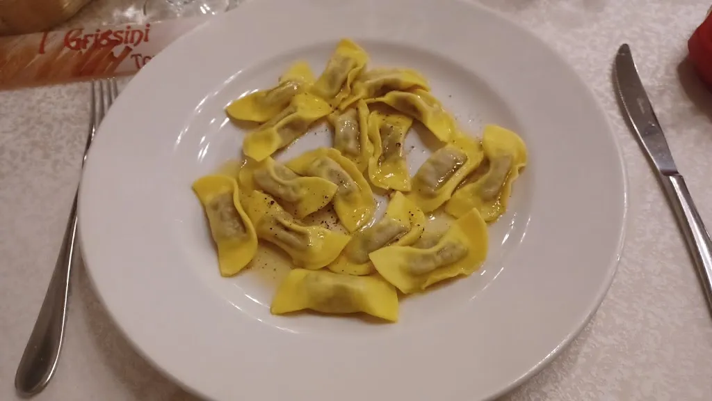 Questo È_Ristorante Pizzeria 