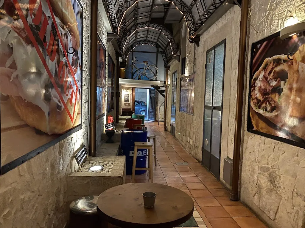 Doppio Cheddar restaurant in Bitonto