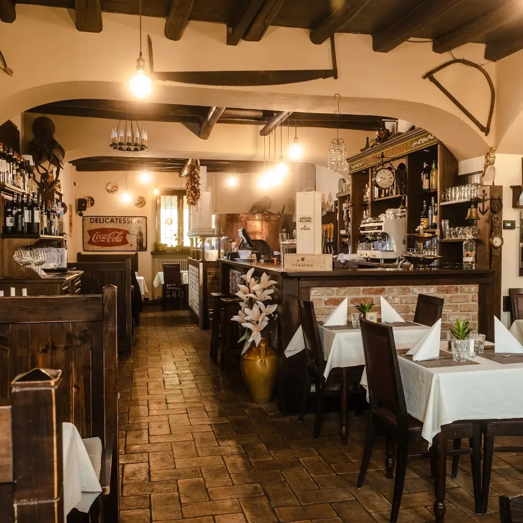 I Quater Stagion restaurant in Orsenigo