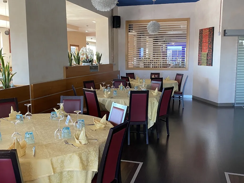Ristorante di Cucina Italiana e Orientale Buon Prezzo a Osio - Mare Profondo restaurant in Osio Sopra