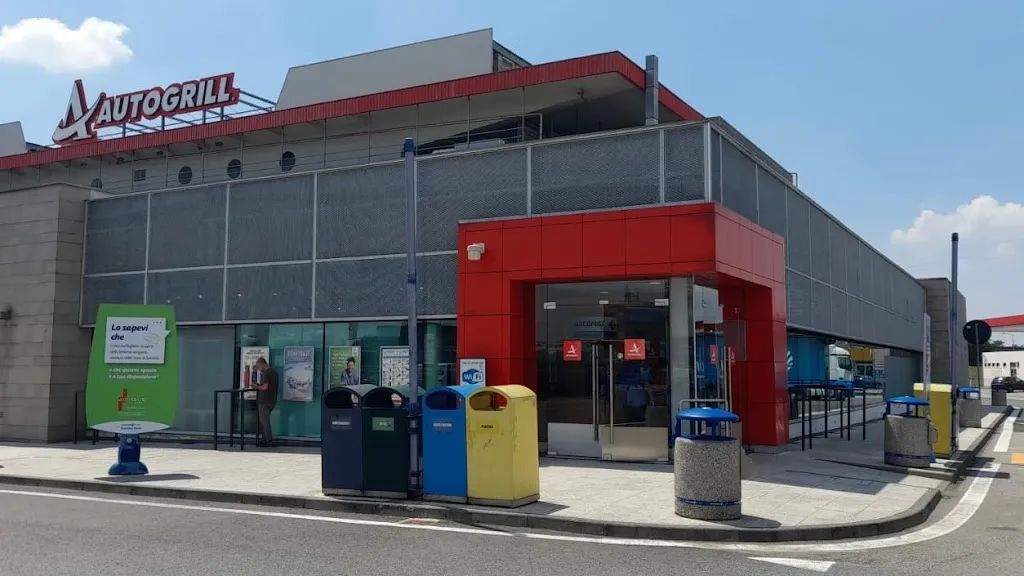 Autogrill Brembo Nord restaurant in Osio Sopra