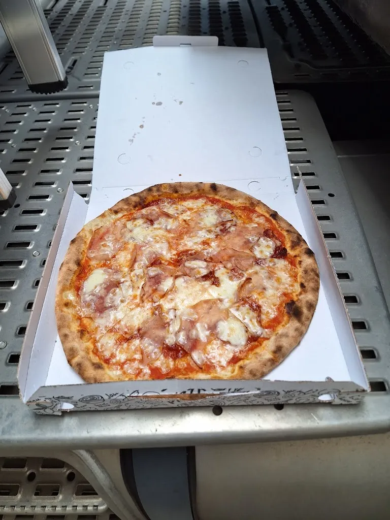 Klaus Taferner_Pizzeria La Romana Ottobiano_Ottobiano_recensione