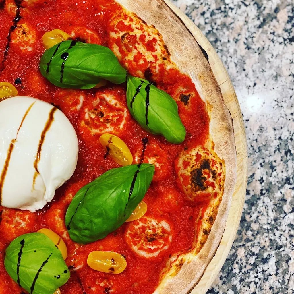 Speedy Pizza da miki restaurant in Paderno Franciacorta