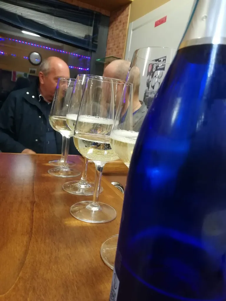 Menu_Bar Jonny_Paderno Ponchielli_image_5