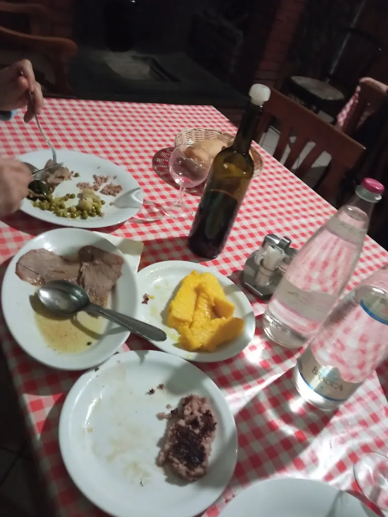 Ermanno Molinari_Bar Trattoria Taverna_Palazzago_review